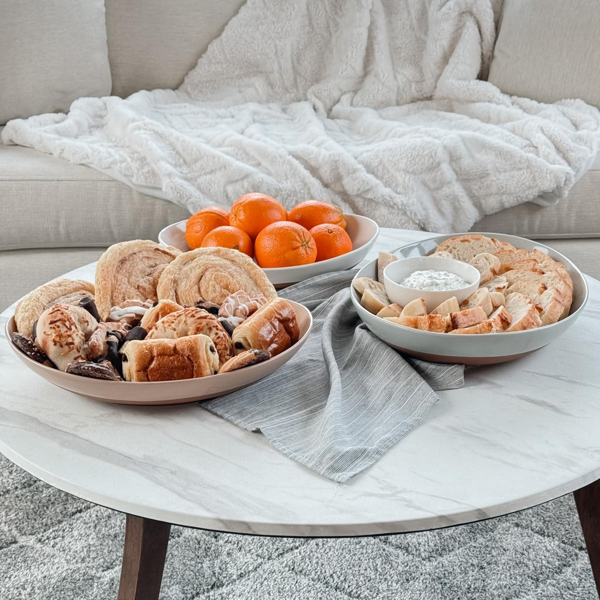 Ceramic Serving Bowls Set of 2 Oval Platters Vanilla White M70987